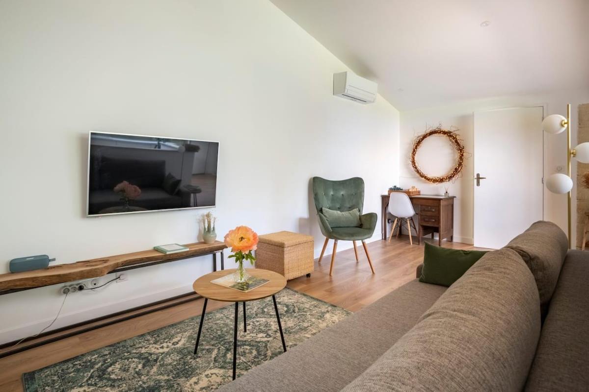 Maison Arbo Bed & Breakfast Монтан Екстериор снимка